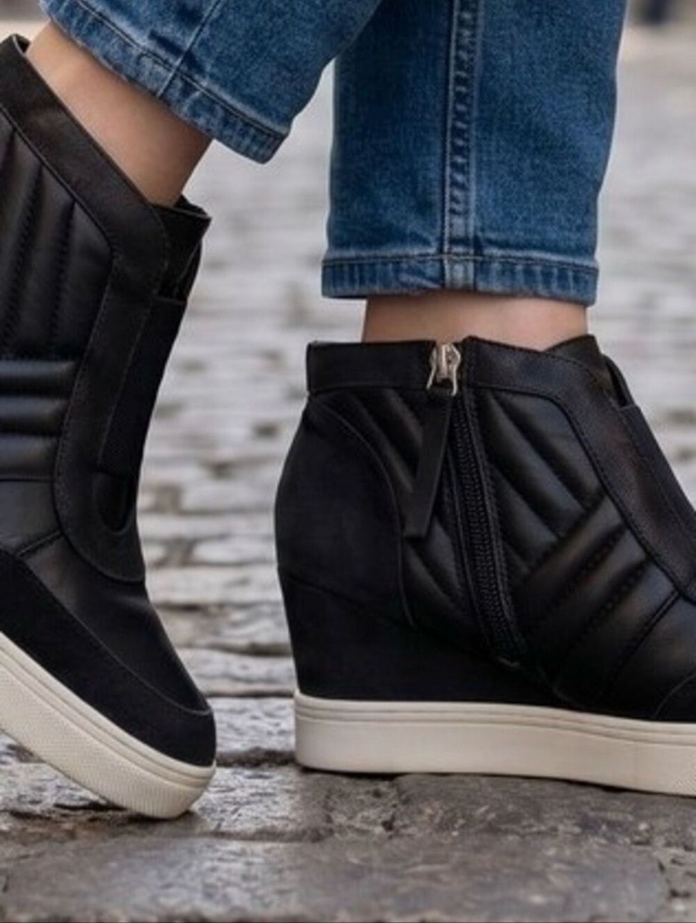 MIA Kaleb Quilted Ankle Wedge Sneakers Zip Black 9M Casual